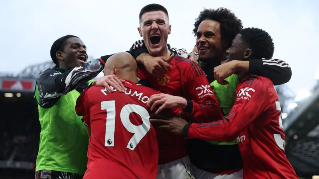 Gol agónico y desahogo en Old Trafford: United gana en el último suspiro